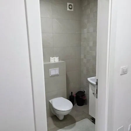 Garden 44 دوبوي